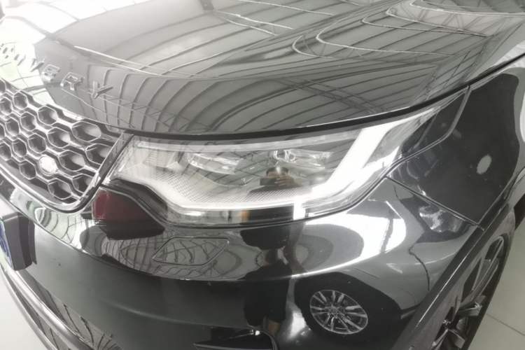 Used Land Rover Discovery 2021 360 PS R-Dynamic SE Left Front Headlight