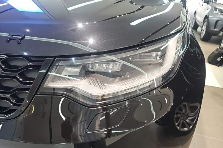 Used Land Rover Discovery 2021 360 PS R-Dynamic SE Left Front Headlight