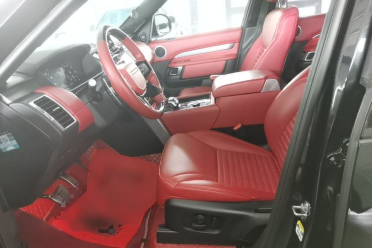 Used Land Rover Discovery 2021 360 PS R-Dynamic SE Left Front Seat