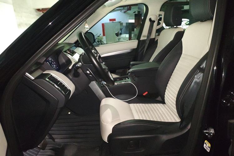 Used Land Rover Discovery 2021 360 PS R-Dynamic S Left Front Seat