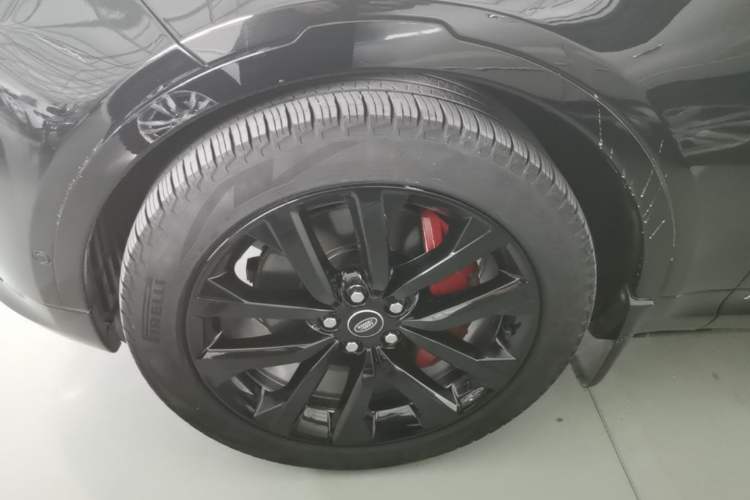 Used Land Rover Discovery 2021 360 PS R-Dynamic SE Left Front Wheel Hub