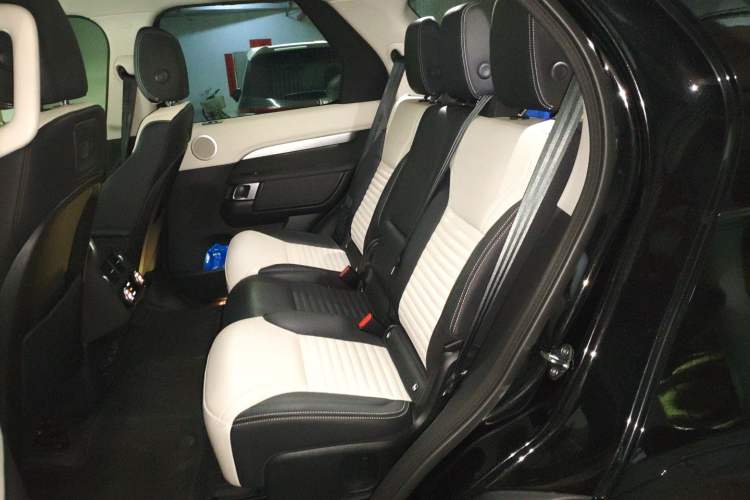 Used Land Rover Discovery 2021 360 PS R-Dynamic S Left Rear Seat