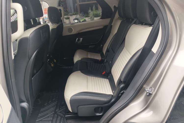 Used Land Rover Discovery 2021 360 PS R-Dynamic S Left Rear Seat