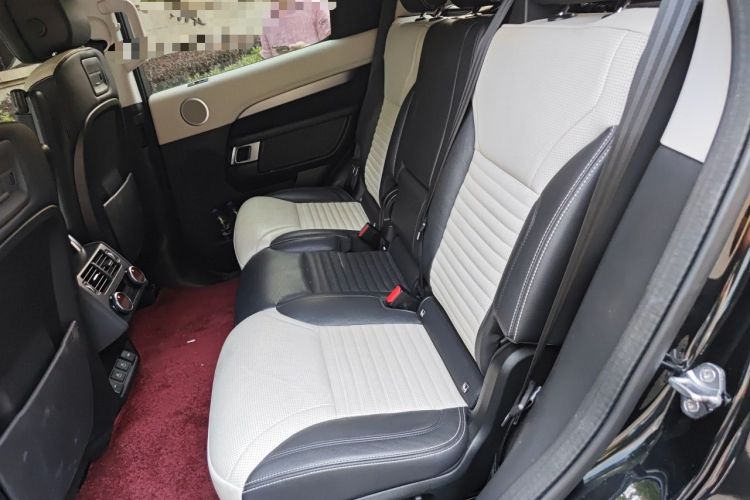 Used Land Rover Discovery 2021 360 PS R-Dynamic SE Left Rear Seat