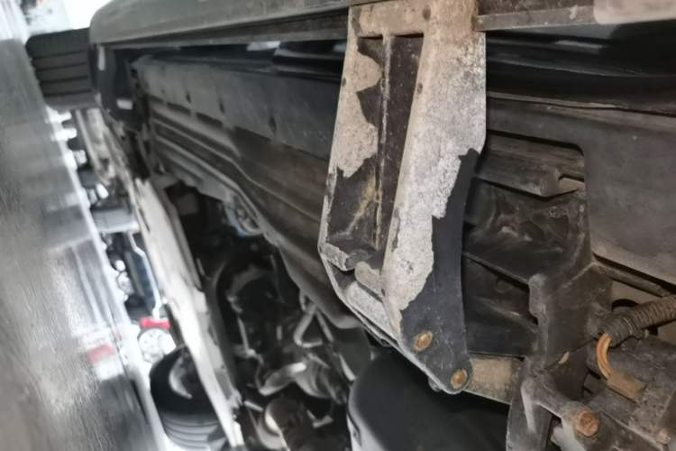Used Land Rover Discovery 2021 360 PS R-Dynamic SE Left Side Sill