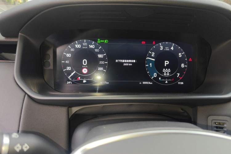Used Land Rover Discovery 2021 300PS S Odometer Close Up