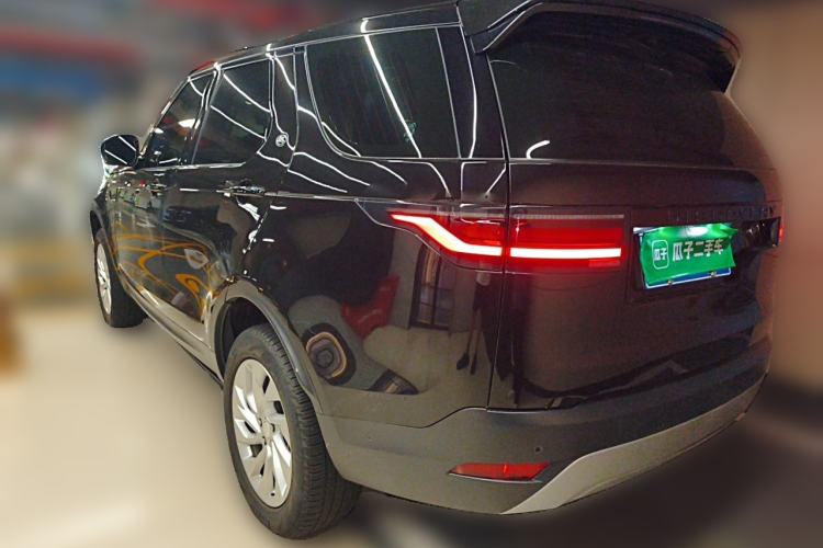 Used Land Rover Discovery 2021 300PS S Rear Left 45 Deg