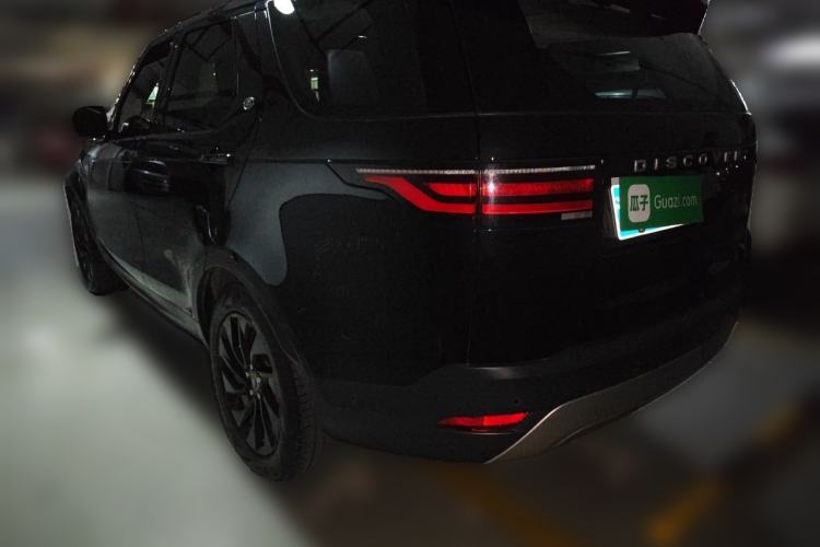Used Land Rover Discovery 2021 300PS S Rear Left 45 Deg