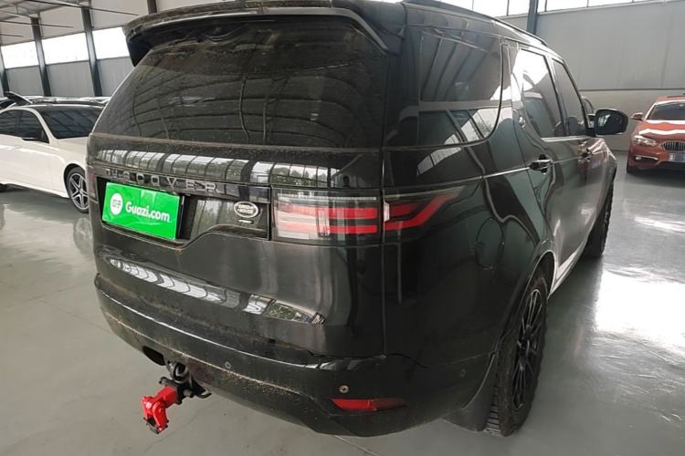 Used Land Rover Discovery 2021 360 PS R-Dynamic SE Rear Right 45 Deg