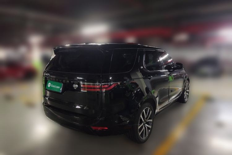 Used Land Rover Discovery 2021 360 PS R-Dynamic SE Rear Right 45 Deg