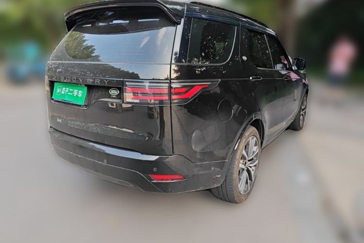 Used Land Rover Discovery 2021 360 PS R-Dynamic SE Rear Right 45 Deg