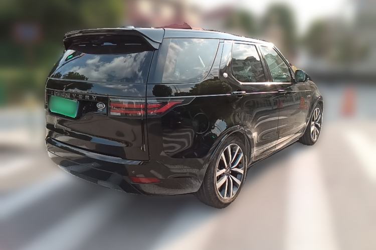 Used Land Rover Discovery 2021 360 PS R-Dynamic SE Rear Right 45 Deg