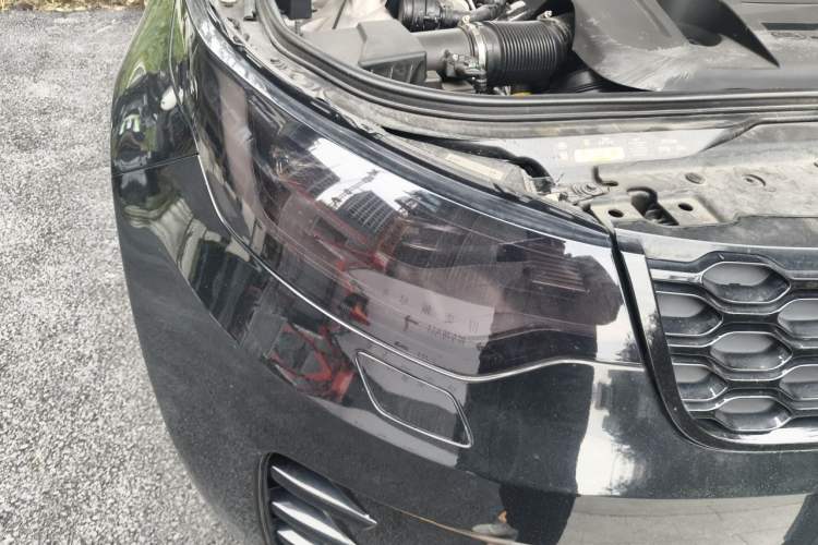 Used Land Rover Discovery 2021 360 PS R-Dynamic S Right Front Headlight