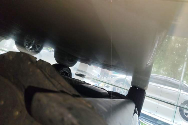 Used Land Rover Discovery 2021 360 PS R-Dynamic S Right Side Sill