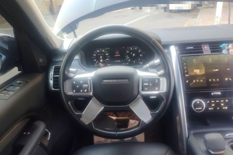 Used Land Rover Discovery 2021 360 PS R-Dynamic S Steering Wheel