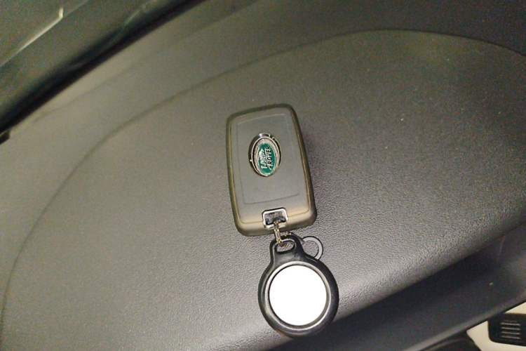 Used Land Rover Discovery 2021 300PS S Vehicle Key