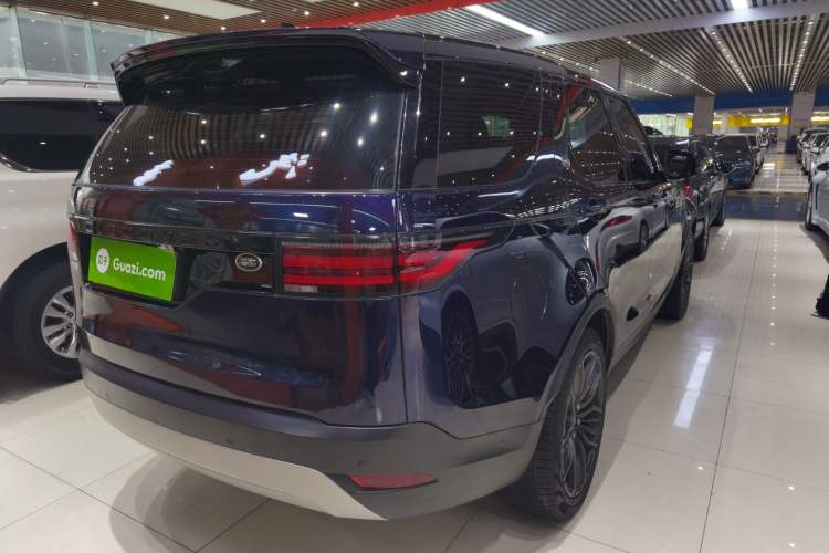 Used Land Rover Discovery 2021 300PS S Exterior 5