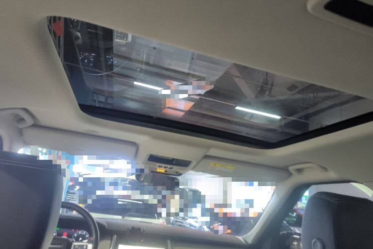 Used Land Rover Discovery 2021 360 PS R-Dynamic S Headliner
