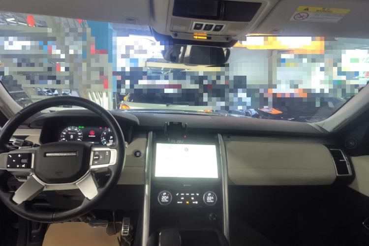 Used Land Rover Discovery 2021 360 PS R-Dynamic S Interior 2
