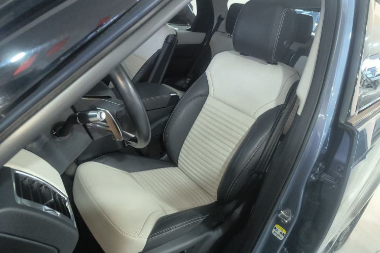 Used Land Rover Discovery 2021 360 PS R-Dynamic S Left Front Seat