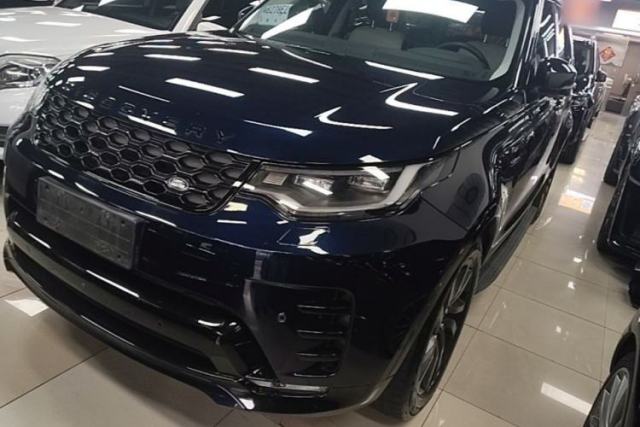 Used Land Rover Discovery 2021 360 PS R-Dynamic S