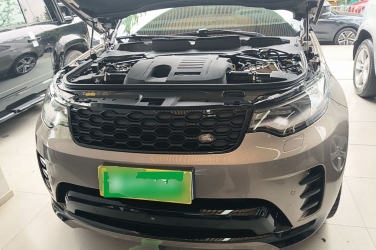 Used Land Rover Discovery 2021 360 PS R-Dynamic HSE Engine Bay