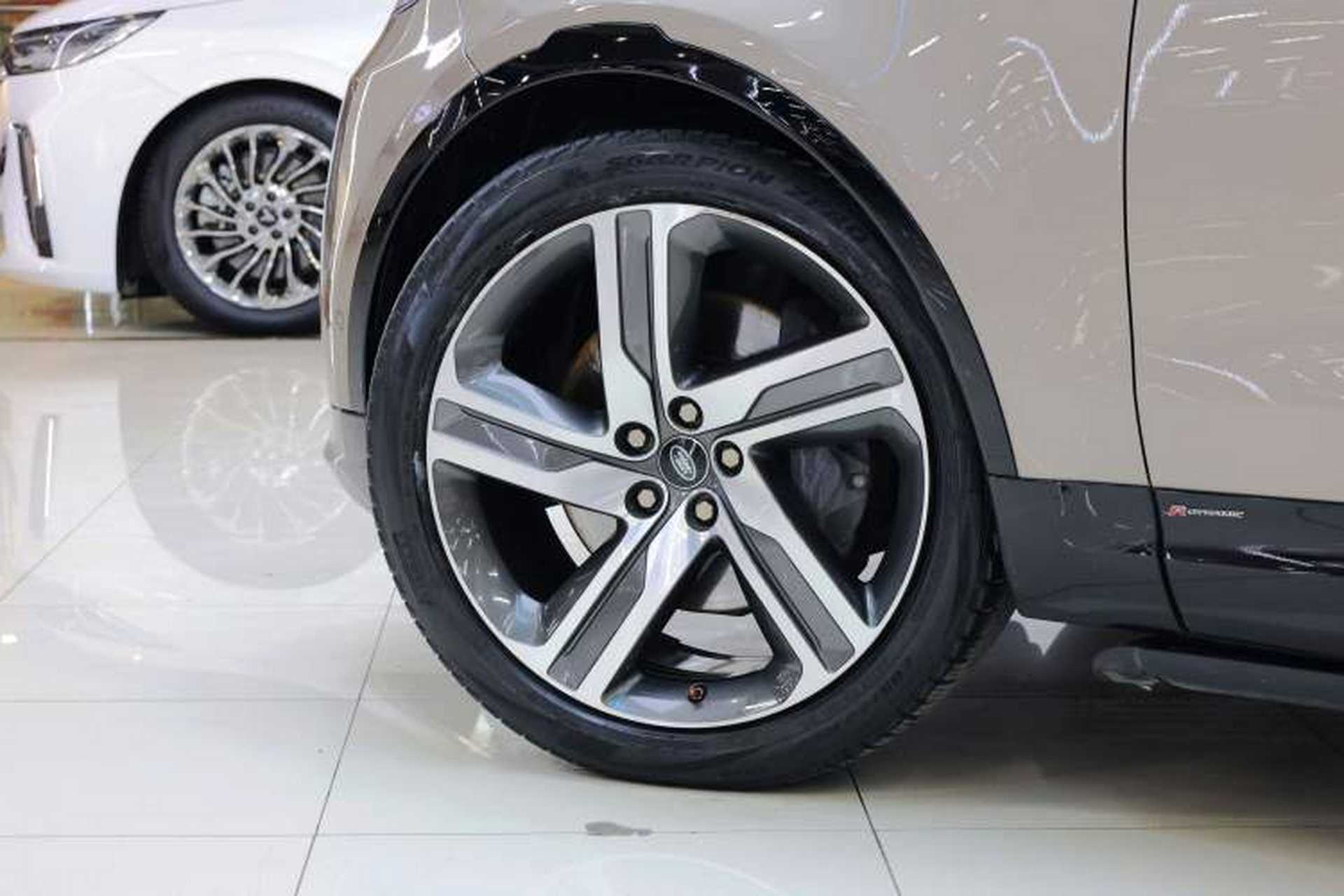 Used Land Rover Discovery 2021 360 PS R-Dynamic HSE Exterior 11