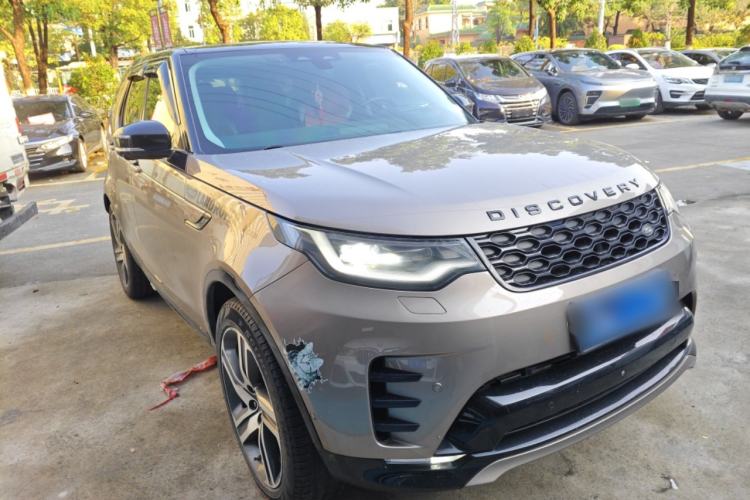 Used Land Rover Discovery 2021 360 PS R-Dynamic HSE Front Right 45 Deg