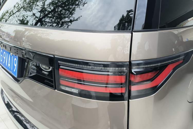 Used Land Rover Discovery 2021 360 PS R-Dynamic HSE Right Rear Taillight