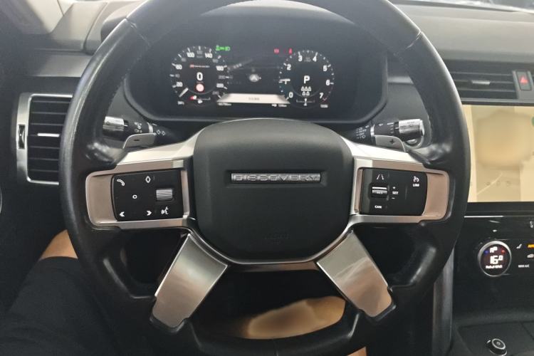 Used Land Rover Discovery 2021 360 PS R-Dynamic SE Steering Wheel