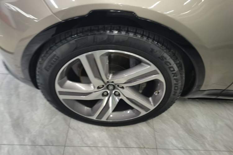 Used Land Rover Discovery 2021 360 PS R-Dynamic HSE Exterior 7