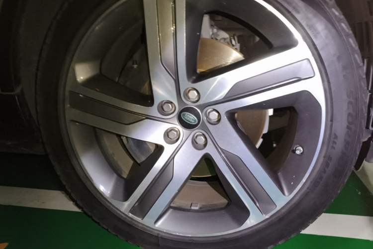 Used Land Rover Discovery 2021 360 PS R-Dynamic HSE Exterior 7