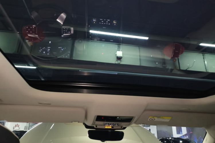 Used Land Rover Discovery 2021 360 PS R-Dynamic HSE Headliner