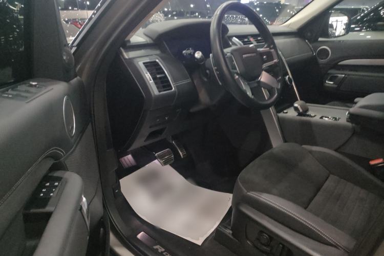 Used Land Rover Discovery 2021 360 PS R-Dynamic SE Left Front Seat