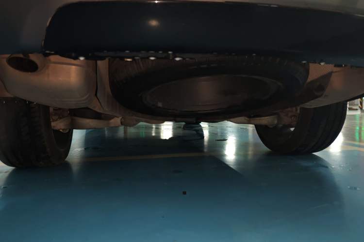 Used Land Rover Discovery 2021 360 PS R-Dynamic S Chassis Rear