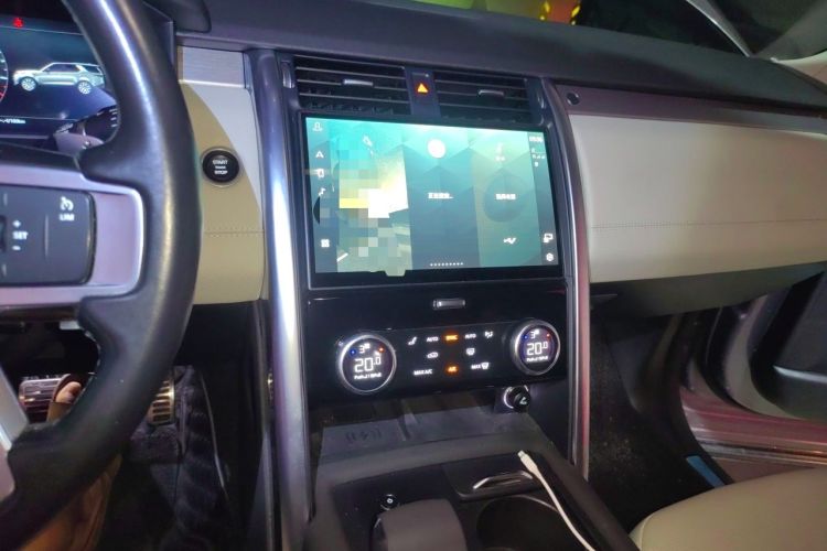 Used Land Rover Discovery 2021 360 PS R-Dynamic S Audio And AC Panel