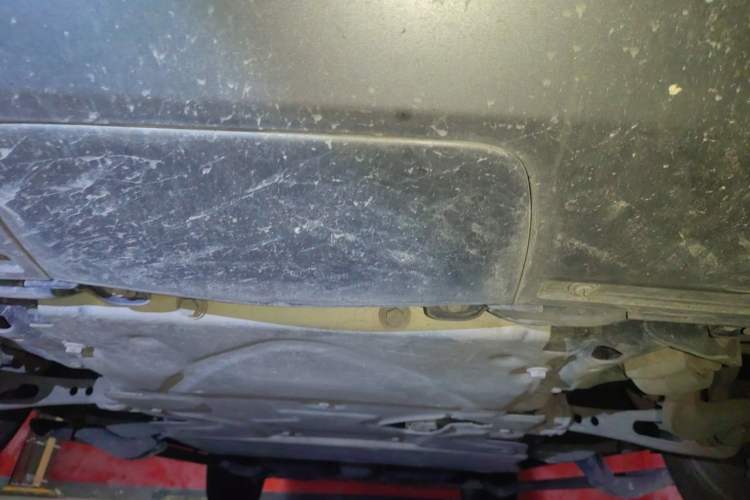 Used Land Rover Discovery 2021 360 PS R-Dynamic S Chassis Front