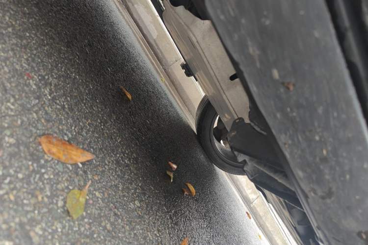 Used Land Rover Discovery 2021 360 PS R-Dynamic HSE Chassis Front Right