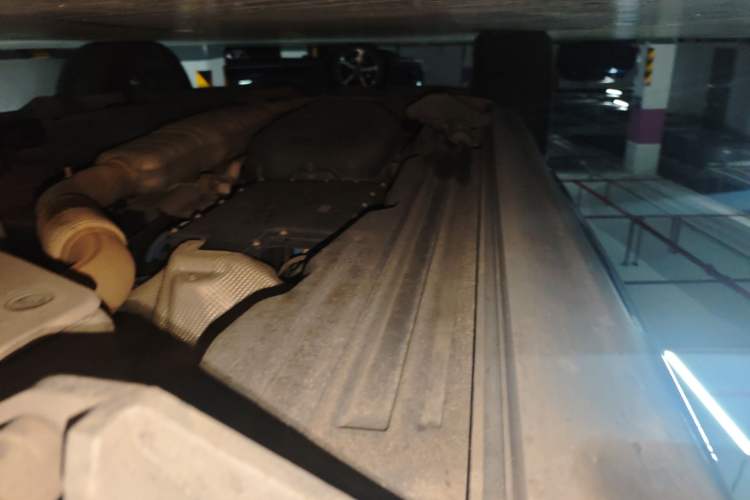 Used Land Rover Discovery 2021 360 PS R-Dynamic HSE Chassis Front Right