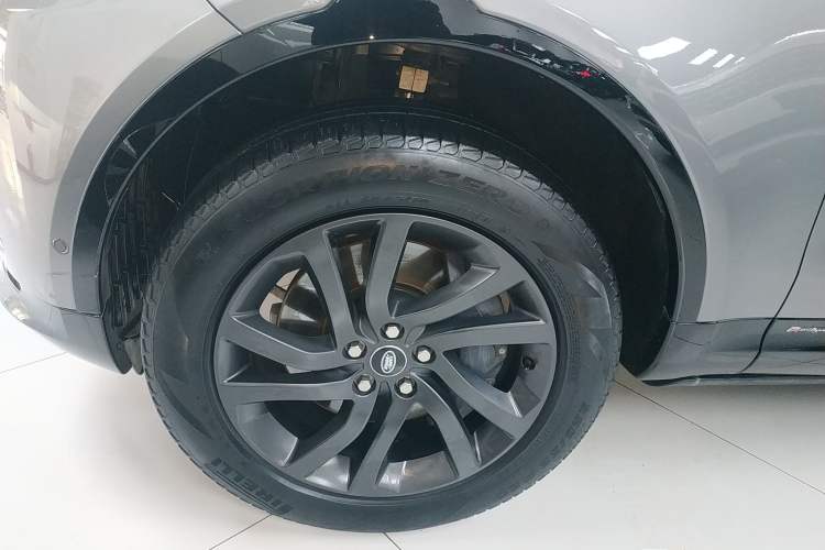 Used Land Rover Discovery 2021 360 PS R-Dynamic S Exterior 3