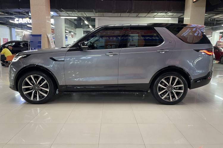 Used Land Rover Discovery 2021 360 PS R-Dynamic SE Exterior 4