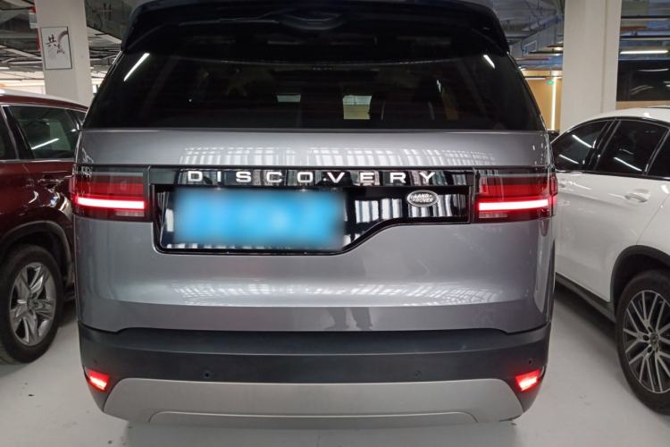 Used Land Rover Discovery 2021 300PS S Exterior 4