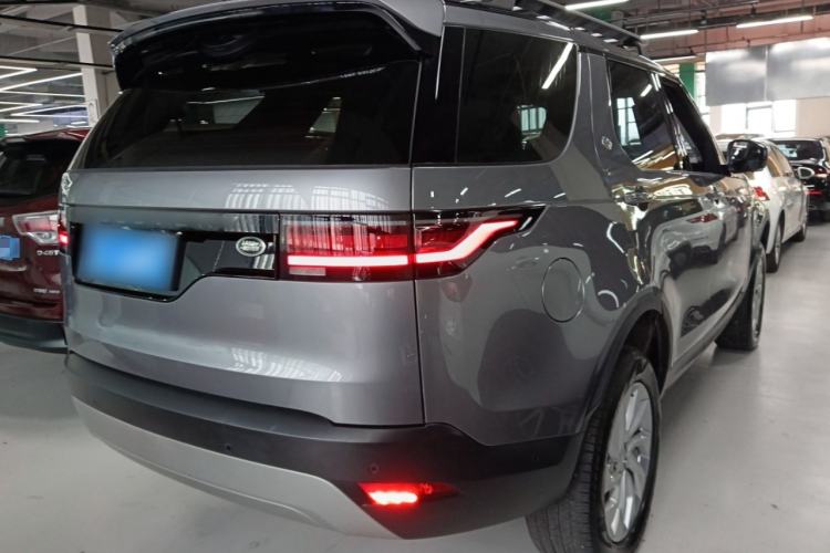 Used Land Rover Discovery 2021 300PS S Exterior 5