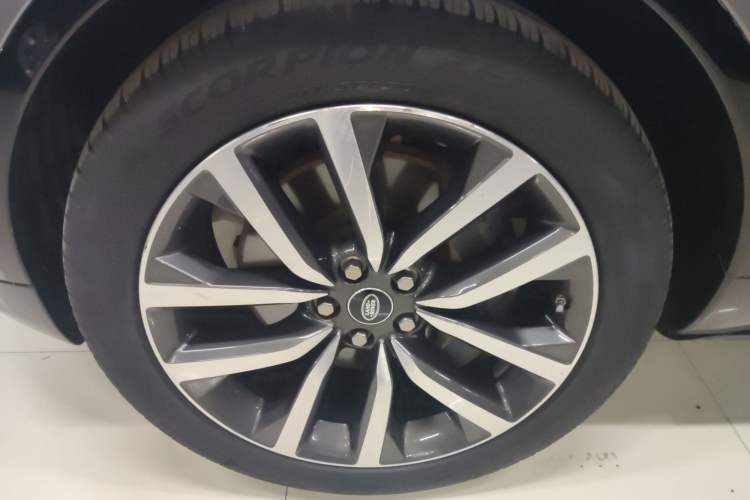 Used Land Rover Discovery 2021 360 PS R-Dynamic SE Exterior 7