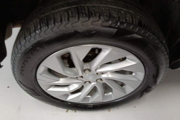 Used Land Rover Discovery 2021 300PS S Exterior 8