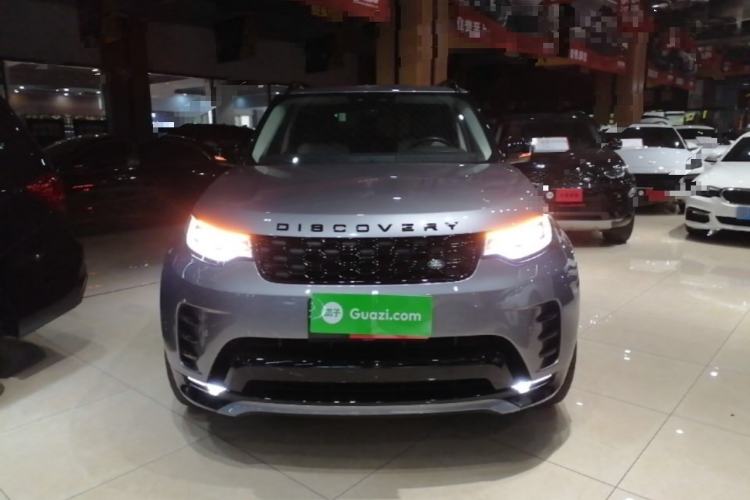 Used Land Rover Discovery 2021 360 PS R-Dynamic SE Front