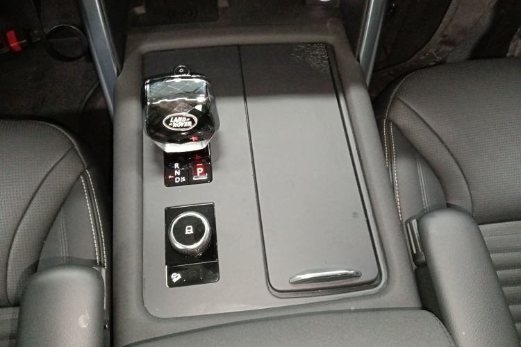 Used Land Rover Discovery 2021 300PS S Gear Lever