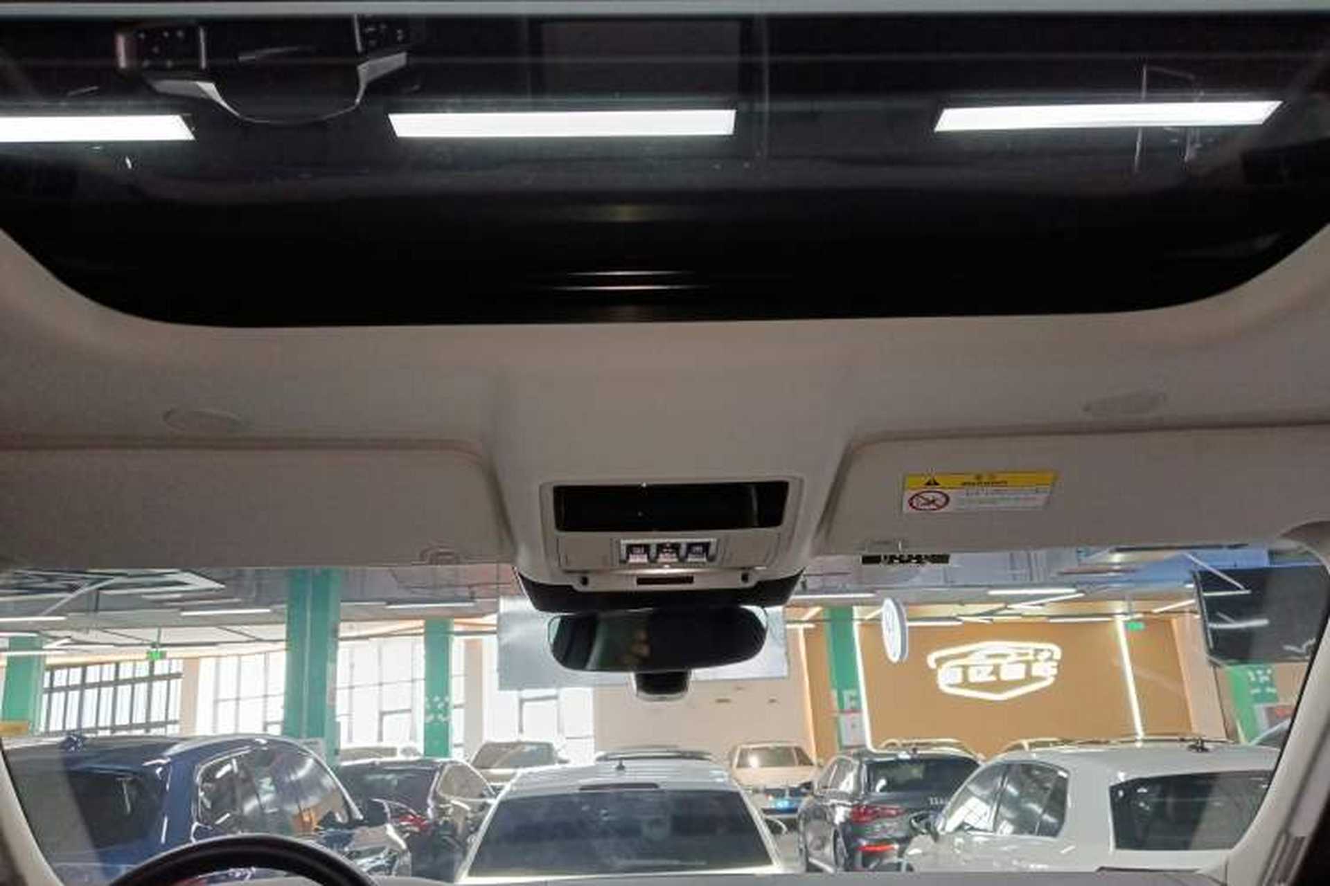 Used Land Rover Discovery 2021 300PS S Headliner