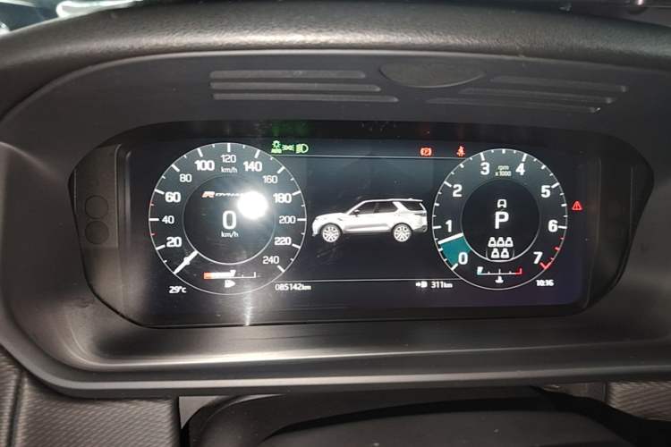 Used Land Rover Discovery 2021 360 PS R-Dynamic S Instrument Cluster