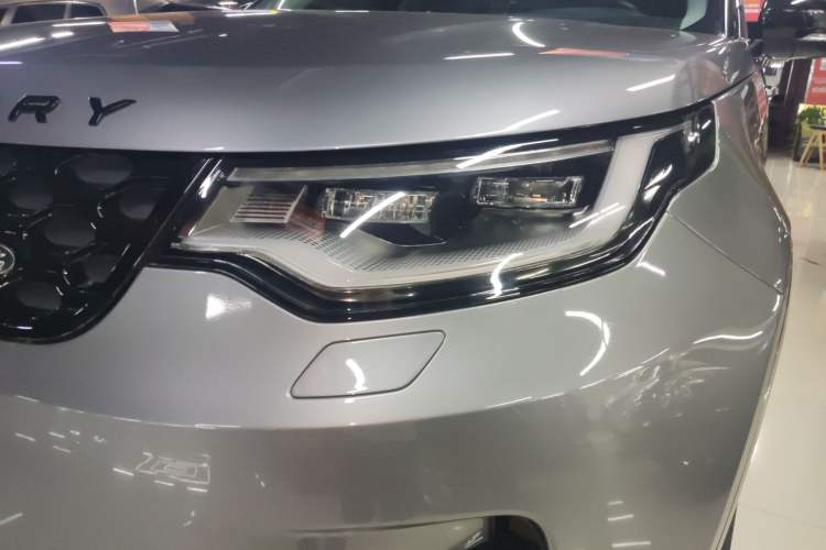Used Land Rover Discovery 2021 360 PS R-Dynamic SE Left Front Headlight